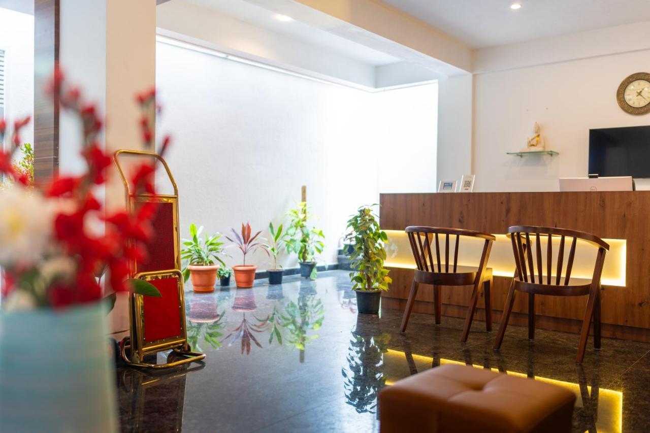 The Silver Chimes Suites Bengaluru Zewnętrze zdjęcie