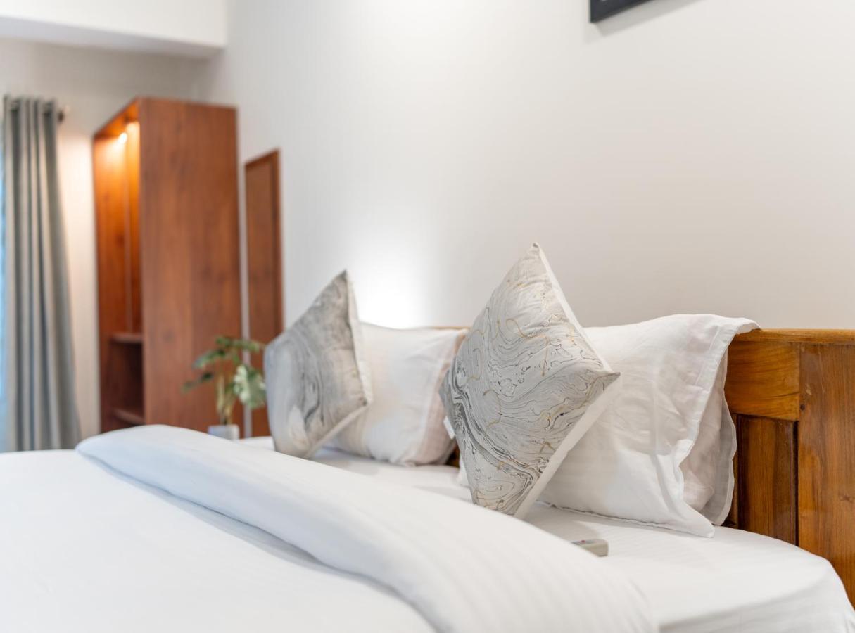 The Silver Chimes Suites Bengaluru Zewnętrze zdjęcie
