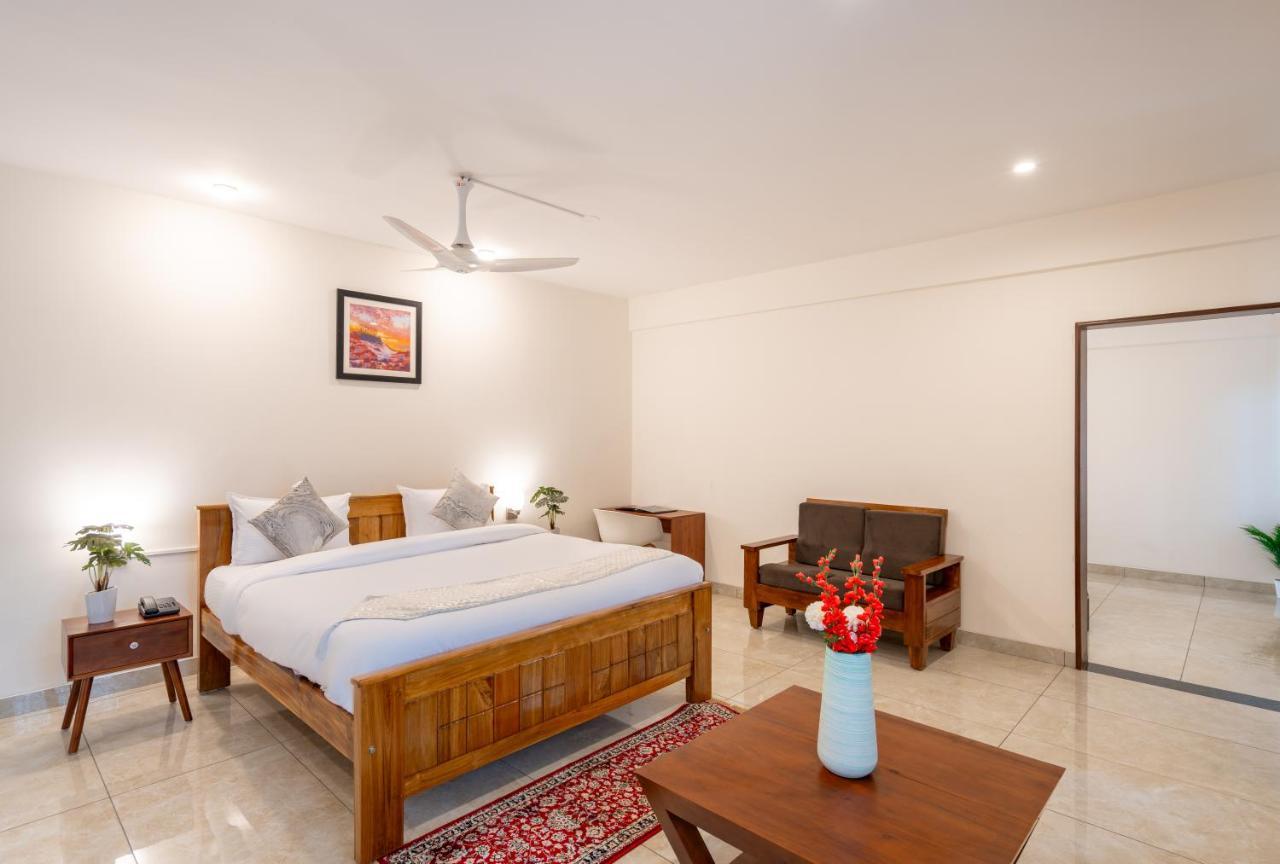 The Silver Chimes Suites Bengaluru Zewnętrze zdjęcie